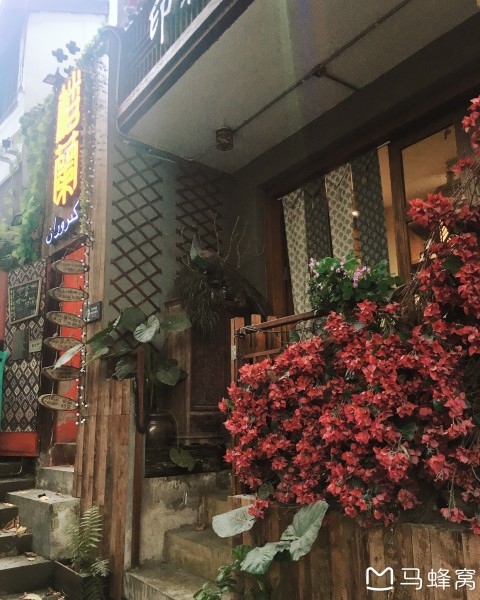 大方新闻，小巷深处的独特风味，特色小店惊艳亮相