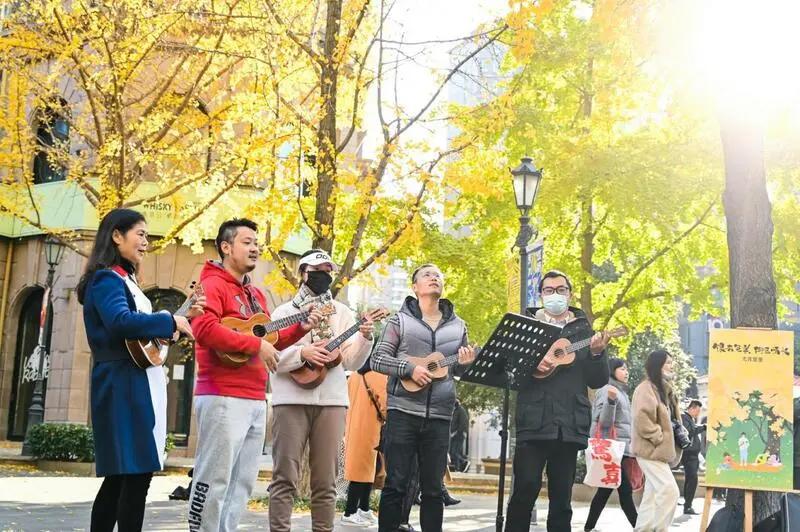 情话新篇章，拥抱自信与成就感的恋爱成长之旅