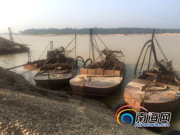 洞庭湖采砂科技革新，最新科技产品引领砂海新篇章体验报告